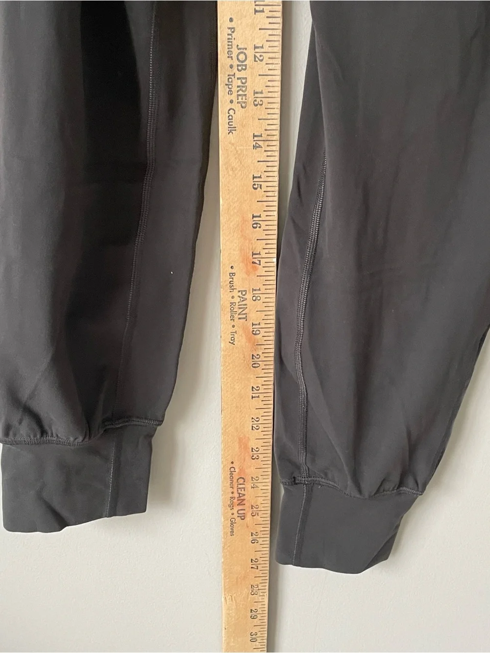 lululemon athletica pre owned
